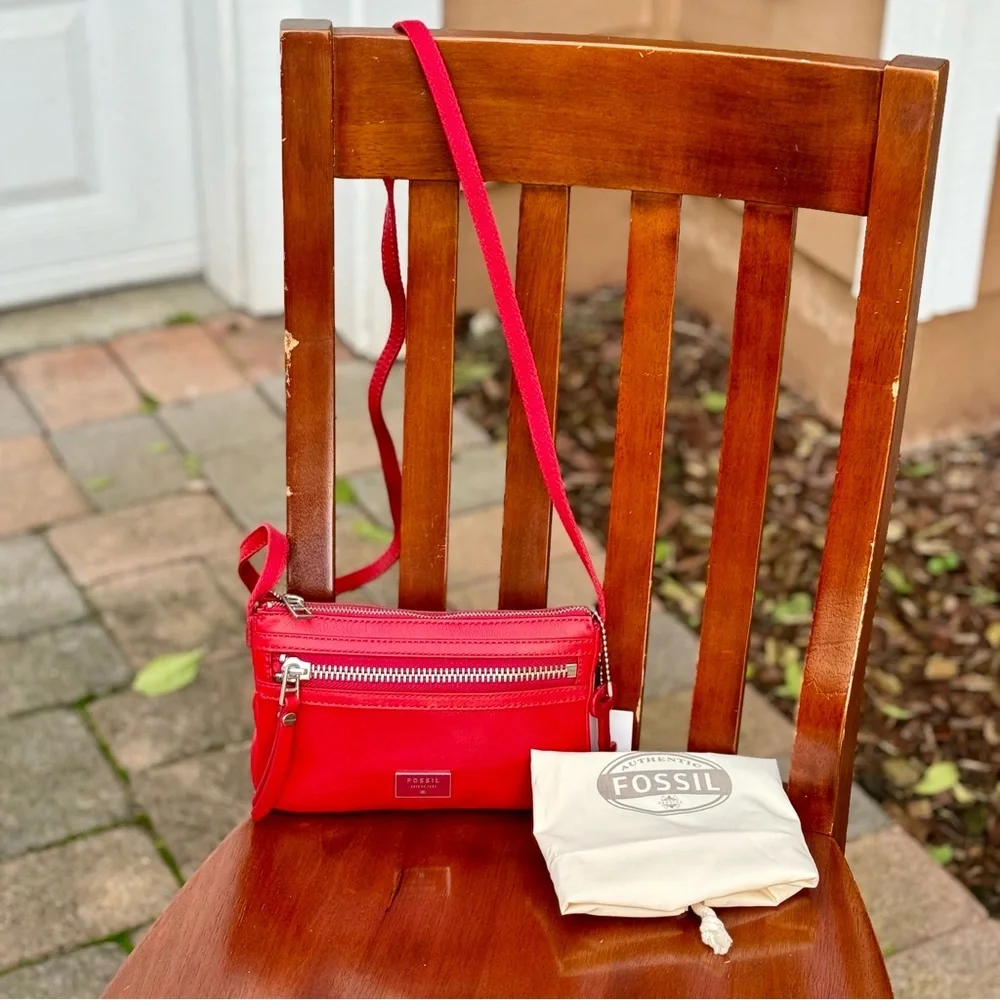 Fossil Dawson Mini Crossbody - Real Red - NWT - Picture 7 of 17